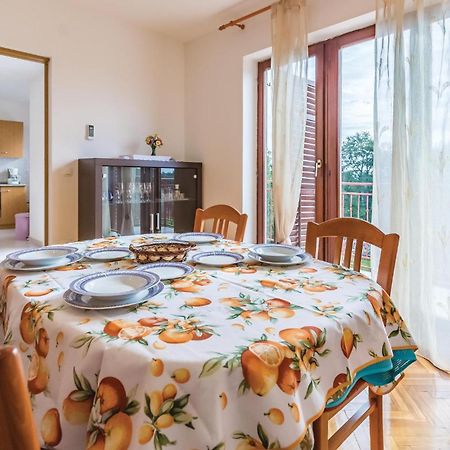 6 Bedroom Nice Home In Segotici Екстериор снимка