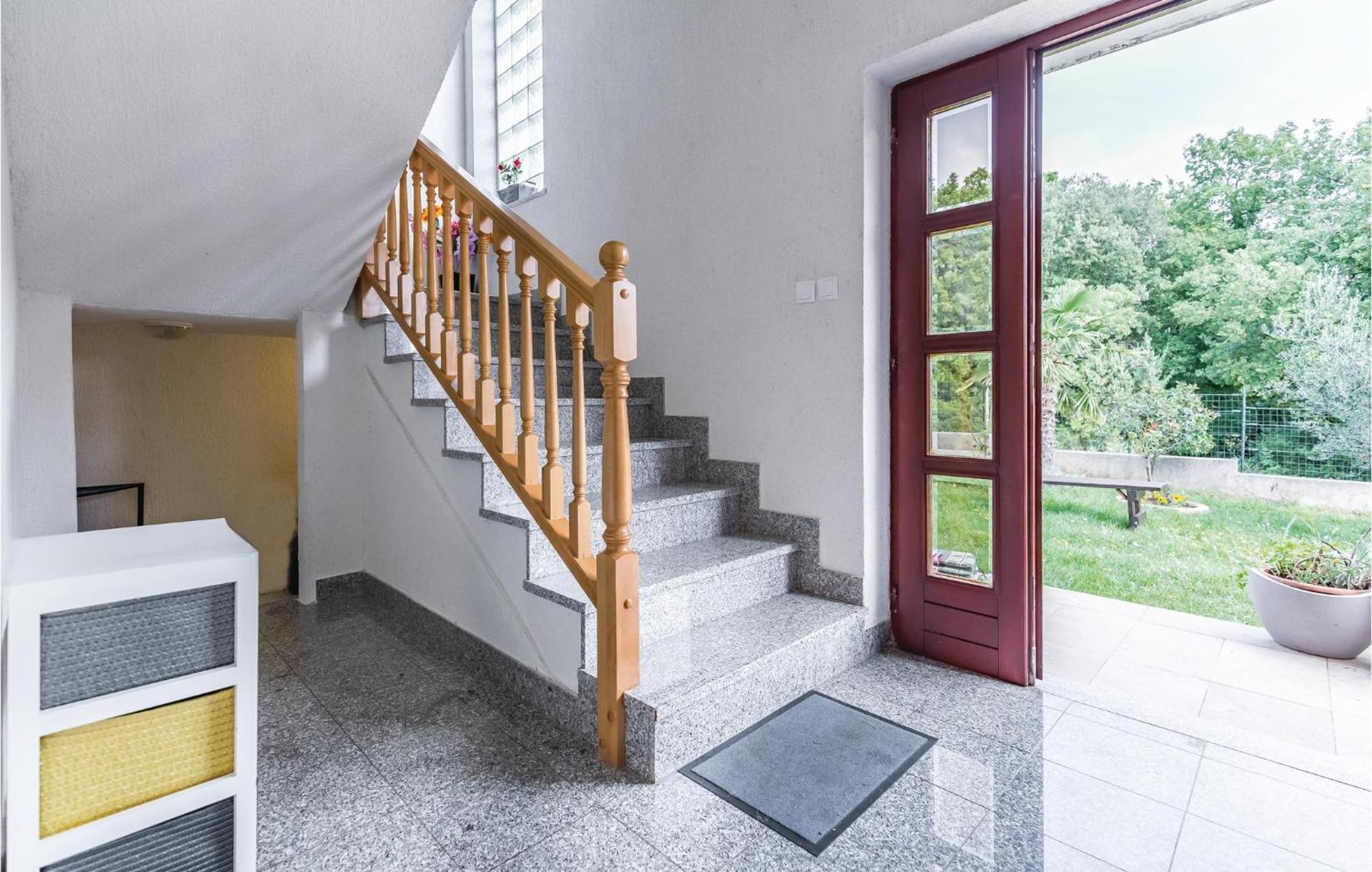 6 Bedroom Nice Home In Segotici Екстериор снимка